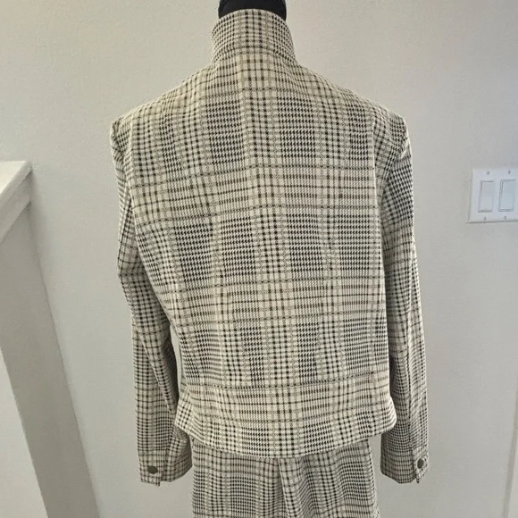 CAbi - Travel Jacket & Skirt Set - Picture 5 of 16